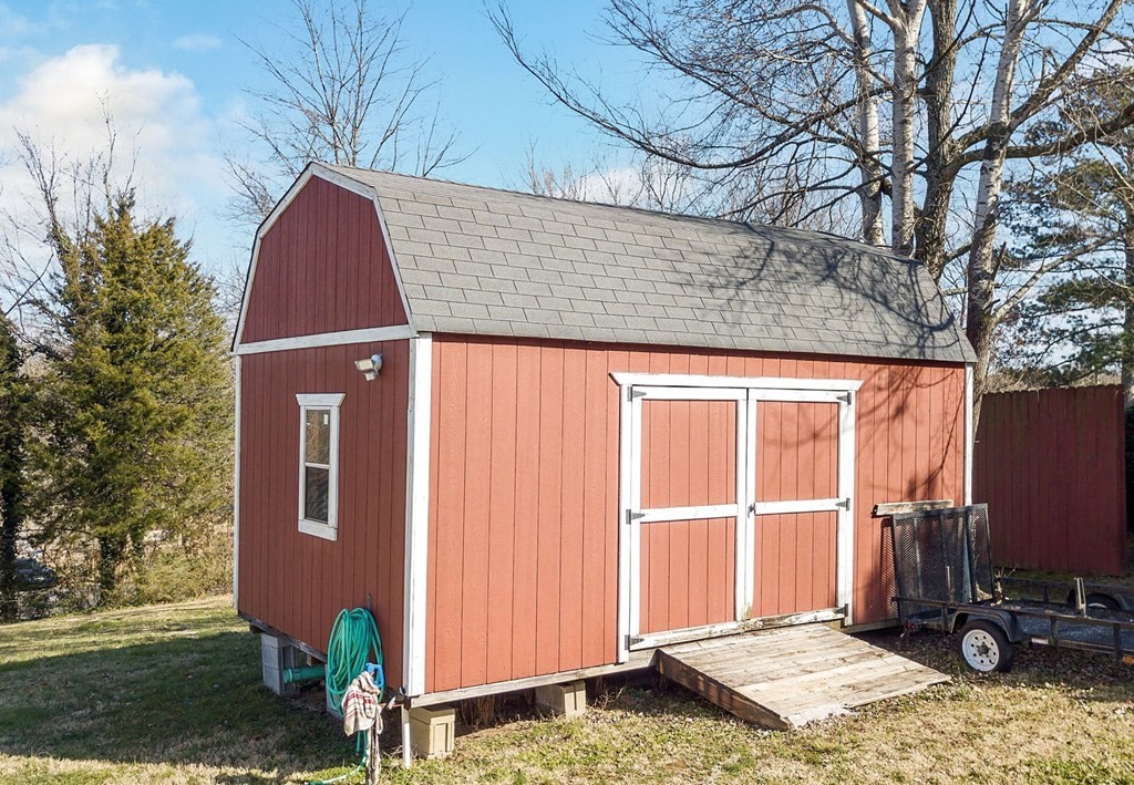 1801 Spring Place Road Southeast Cleveland, TN 37311 - Photo 4 of 20 Gallery Image 4