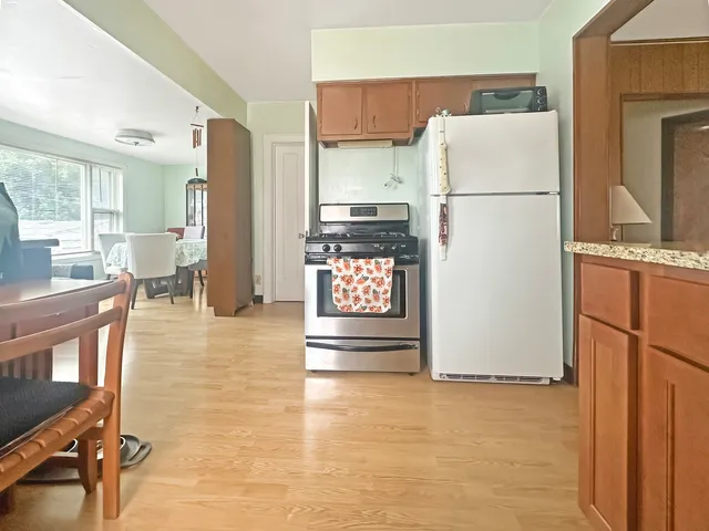 $325,000 | 5015 West Cornelia Avenue, Chicago, IL 60641