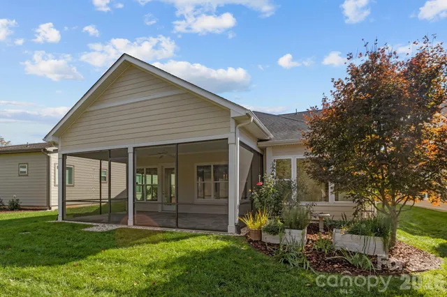 $610,000 | 495 Granite Lake Court, Denver, NC 28037