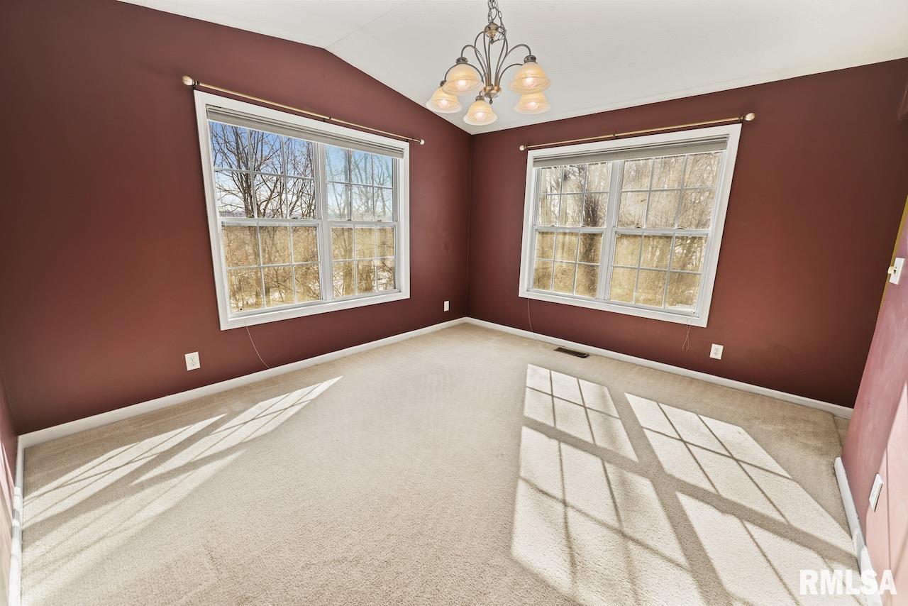 1407 North Kickapoo Creek Road Peoria, IL 61604 - Photo 12 of 37 Gallery Image 12