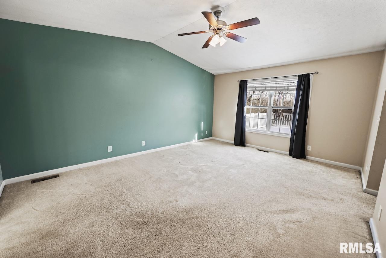 1407 North Kickapoo Creek Road Peoria, IL 61604 - Photo 15 of 37 Gallery Image 15