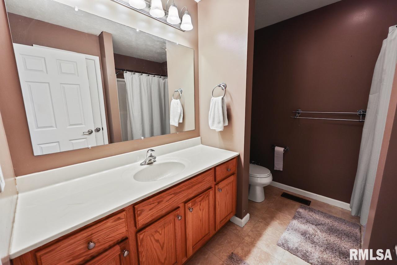 1407 North Kickapoo Creek Road Peoria, IL 61604 - Photo 23 of 37 Gallery Image 23