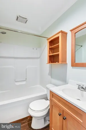 $1,995 | 8753 Signal Hill Road, Unit 2, Manassas, VA 20110