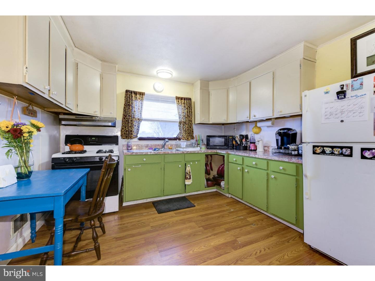 14 Albemarle Road Trenton, NJ 08690 - Photo 3 of 16 Gallery Image 3