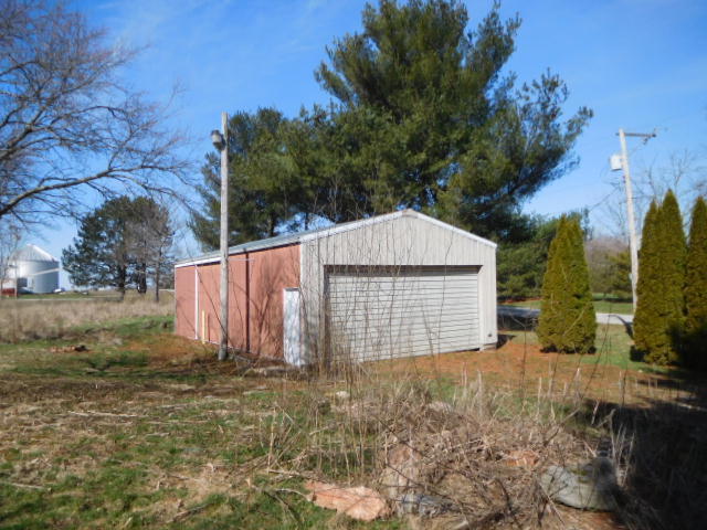 26036 Greenleaf Road Farmer City, IL 61842 - Photo 3 of 12