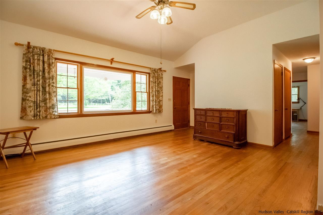 93 Mountain Road Shokan, NY 12481 - Photo 5 of 25 Photo 5