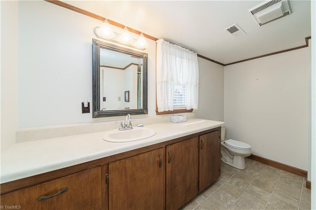 6050 Belews Creek Road Walkertown, NC 27051 - Photo 15 of 41