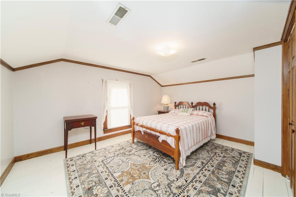 6050 Belews Creek Road Walkertown, NC 27051 - Photo 23 of 41