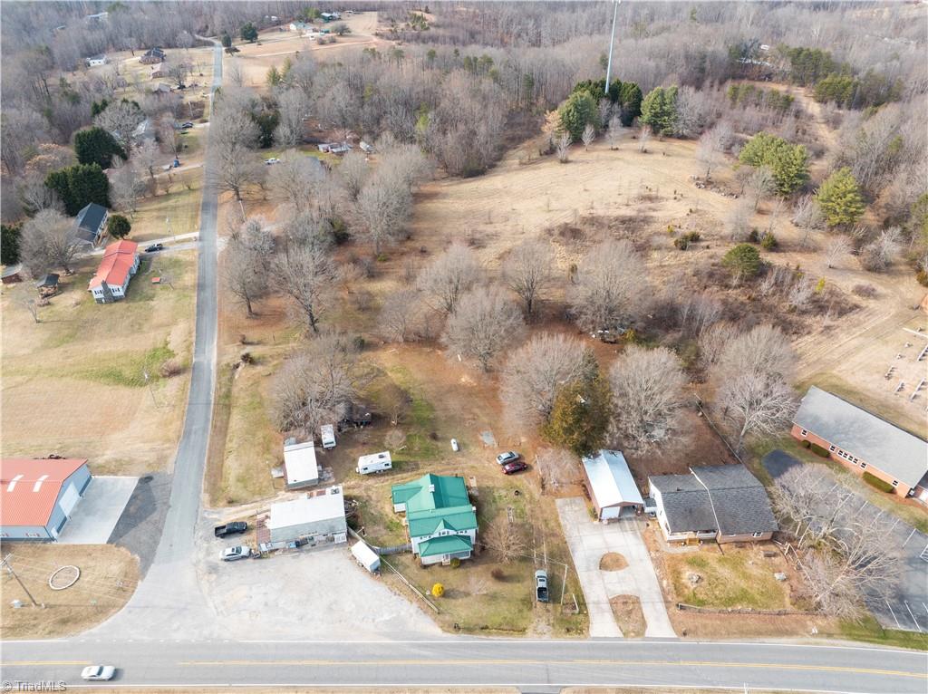 6050 Belews Creek Road Walkertown, NC 27051 - Photo 24 of 41