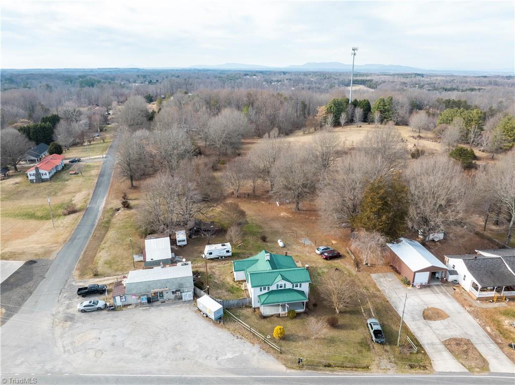 6050 Belews Creek Road Walkertown, NC 27051 - Photo 25 of 41