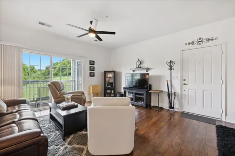 $297,500 | 4720 Brighton Village Drive, Unit A8, Nashville, TN 37211