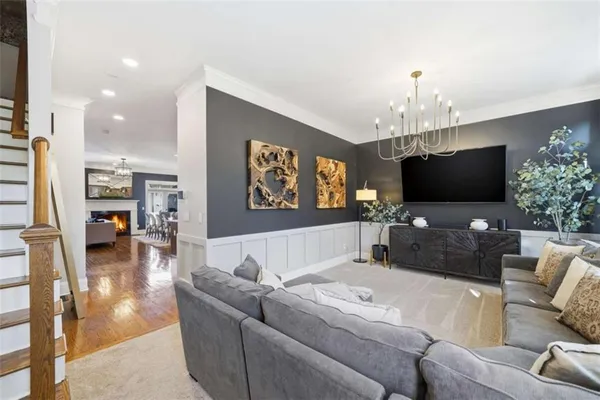 $650,000 | 151 West Ridge Way, Roswell, GA 30076