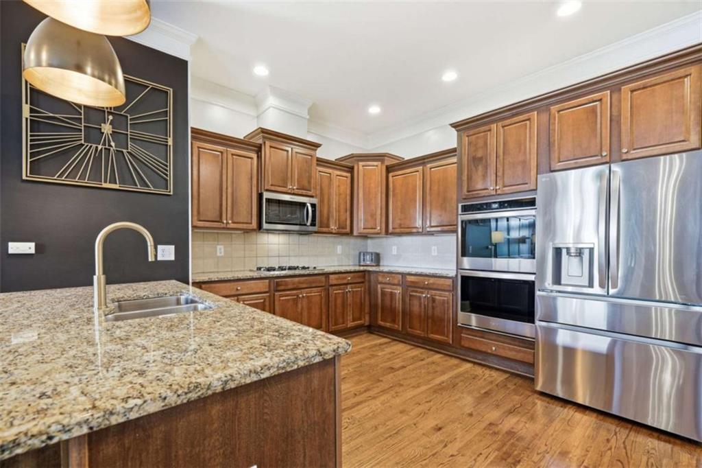 151 West Ridge Way Roswell, GA 30076 - Photo 10 of 31