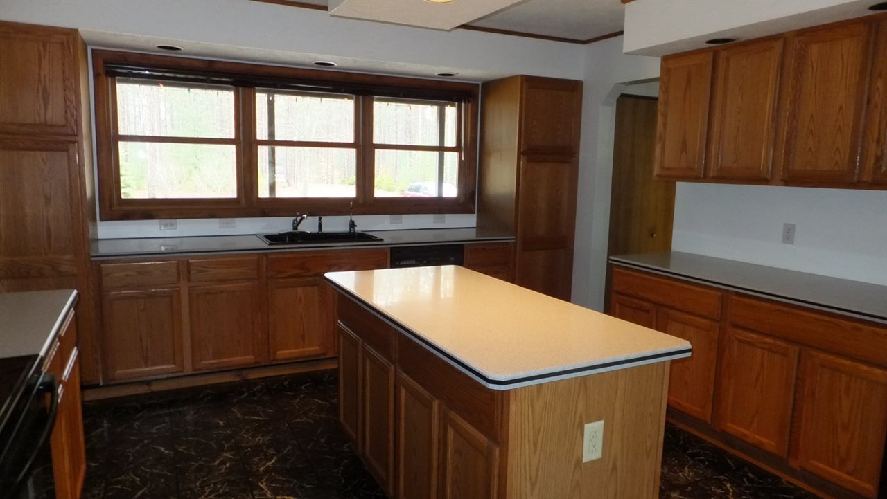 1442 North Haze Road Beulah, MI 49617 - Photo 9 of 46 1813248-8.JPG