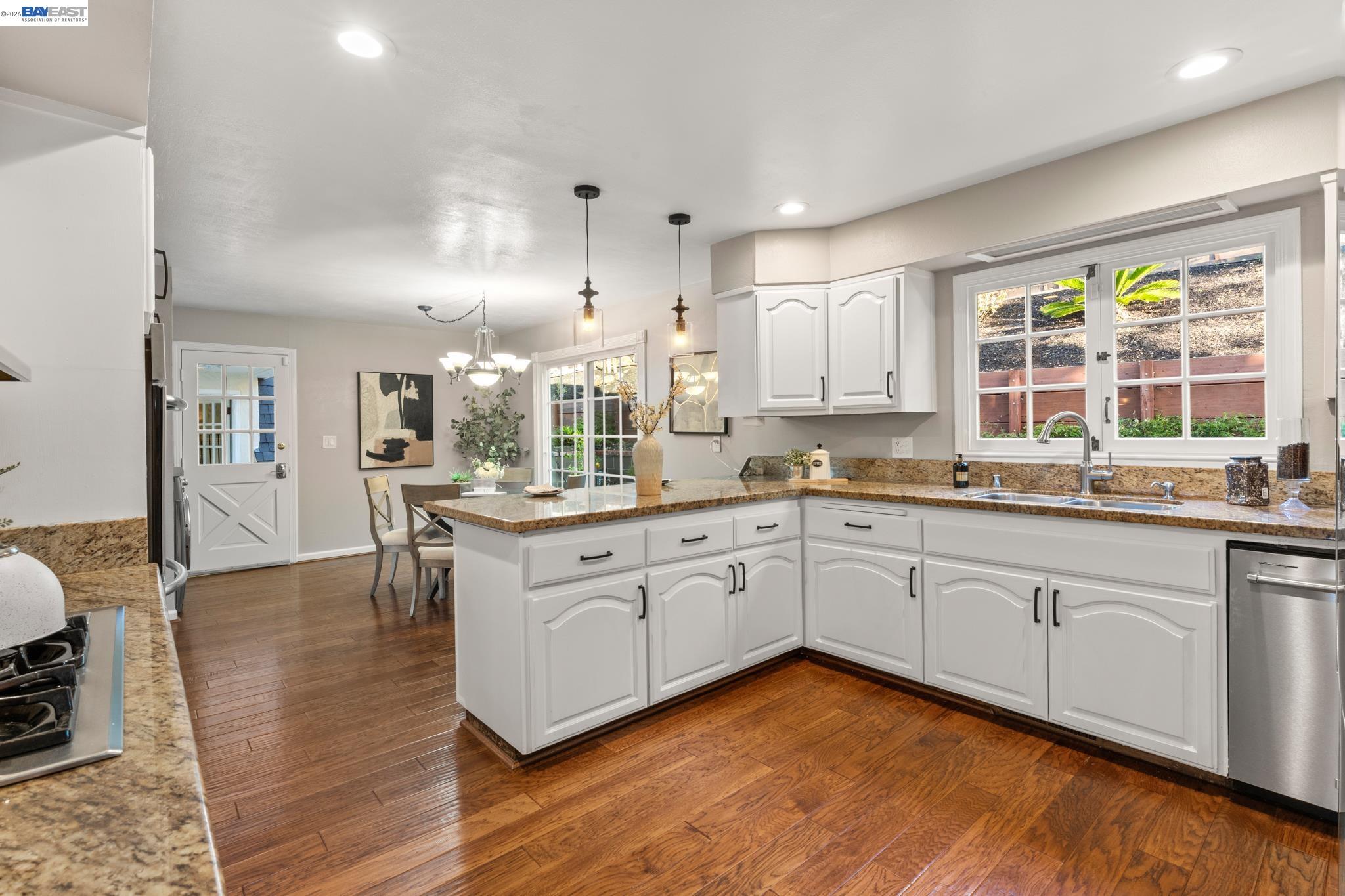 4571 Ewing Road Castro Valley, CA 94546 - Photo 15 of 59