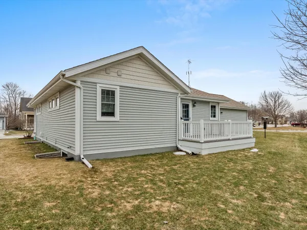 $400,000 | 468 Pickett Street, Plymouth, WI 53073