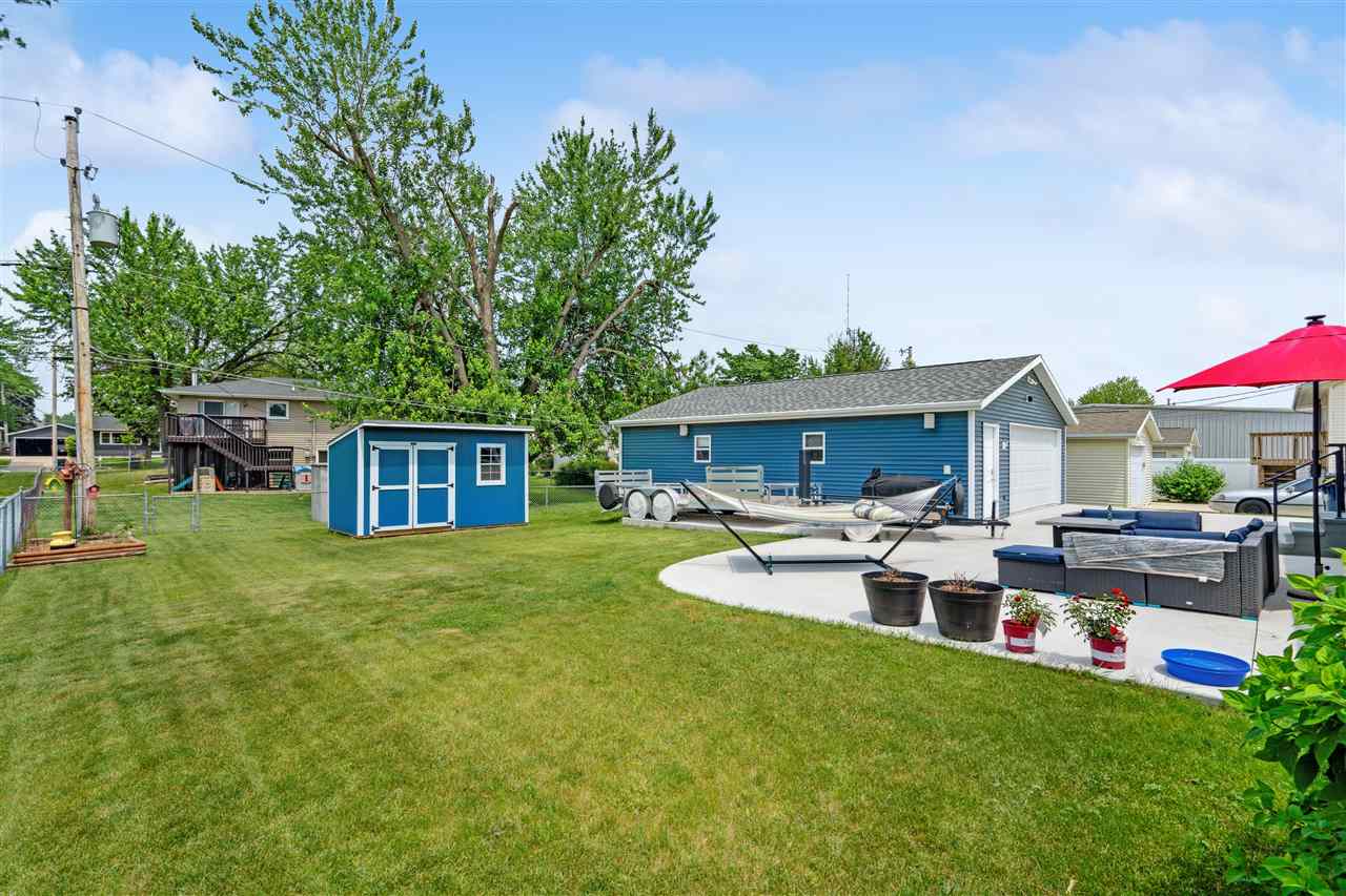 1026 Eisenhower Road Hiawatha, IA 52233 - Photo 25 of 29 Gallery Image 25