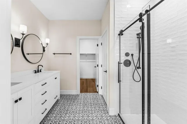 $2,399 | 610 Sunflower Trail, Sherman, TX 75092