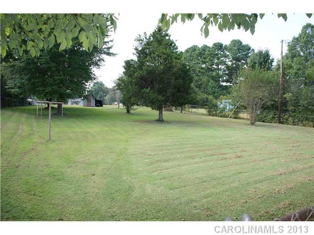 205 Park Road Mount Holly, NC 28120 - Photo 3 of 11 Gallery Image 3