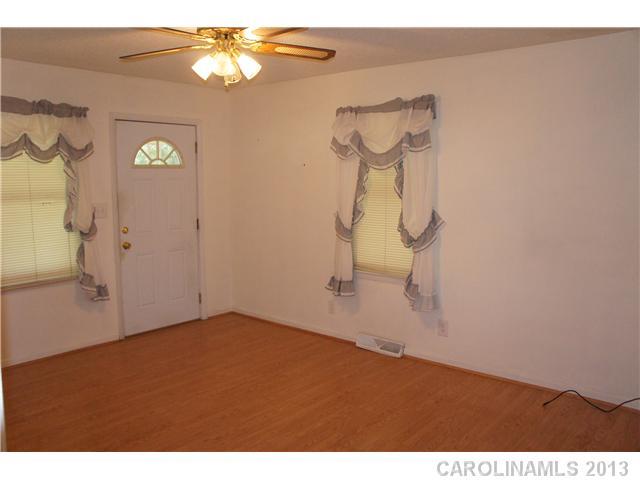 205 Park Road Mount Holly, NC 28120 - Photo 4 of 11 Gallery Image 4
