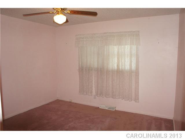 205 Park Road Mount Holly, NC 28120 - Photo 8 of 11 Gallery Image 8