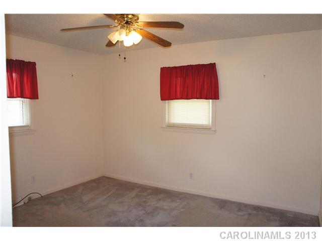 205 Park Road Mount Holly, NC 28120 - Photo 10 of 11 Gallery Image 10