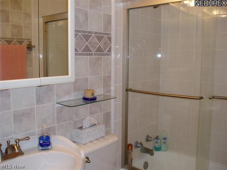 4753 Marigold Road Mentor, OH 44060 - Photo 13 of 19 Updated bath with plenty of storage!