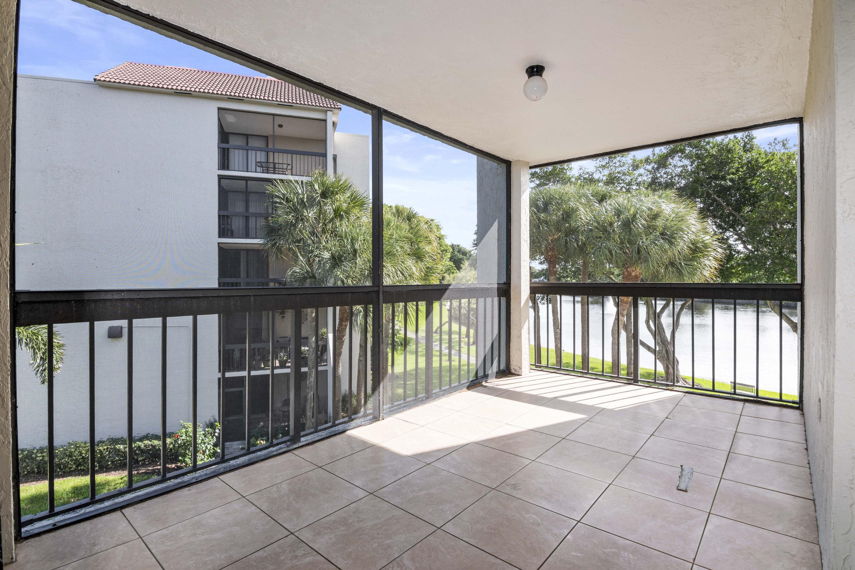 1915 Lavers Circle, Unit E302 Delray Beach, FL 33444 - Photo 7 of 29 DSC_8125