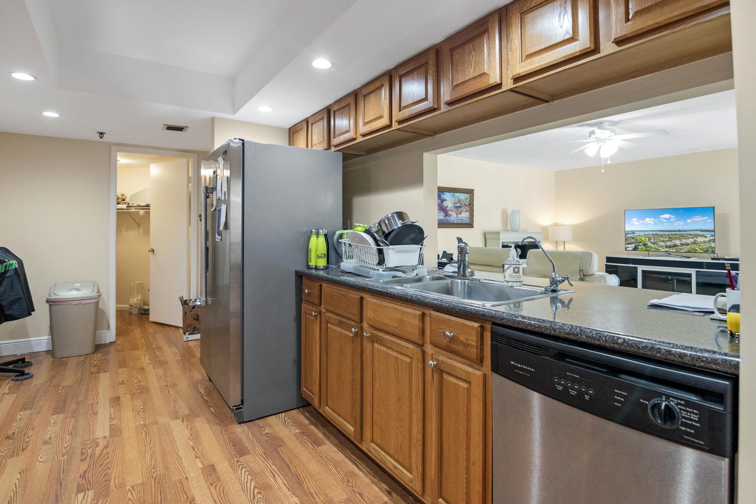 1915 Lavers Circle, Unit E302 Delray Beach, FL 33444 - Photo 10 of 29 DSC_8140