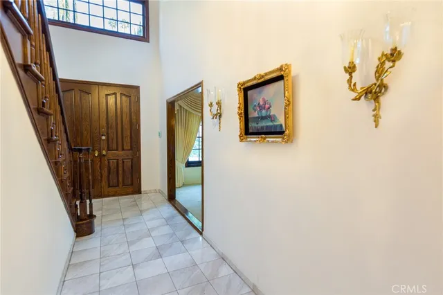 $1,699,999 | 3371 Berry Drive, Studio City, CA 91604