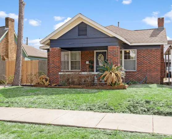 $1,975 | 5022 Lindsay Street, Houston, TX 77023