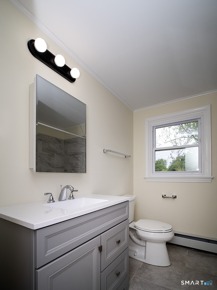 6 Warren Road Woodbridge, CT 06525 - Photo 33 of 35