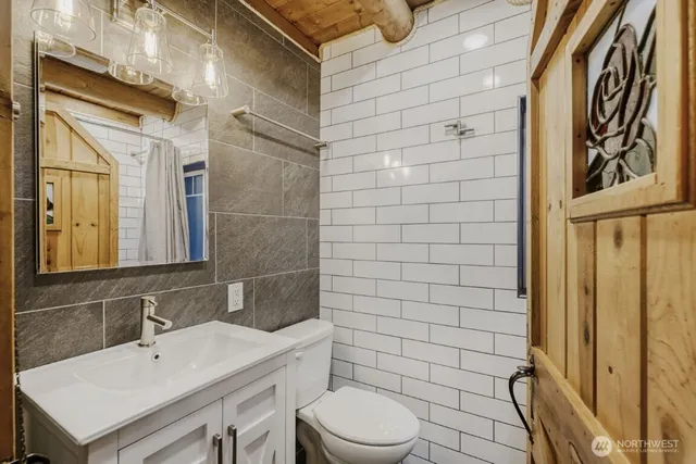 $4,000 | 58 211th Place Southeast, Sammamish, WA 98074