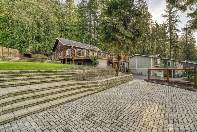 $4,000 | 58 211th Place Southeast, Sammamish, WA 98074