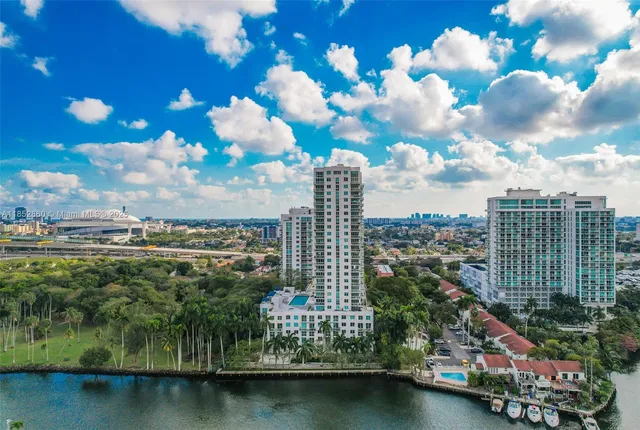 $635,000 | 1861 Northwest N River Drive, Unit 1806, Miami, FL 33125