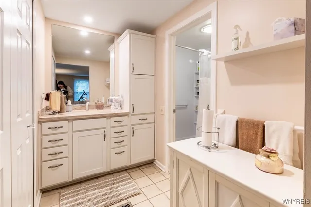 $299,900 | 60 Hamlin Square, Unit 3, Amherst, NY 14221