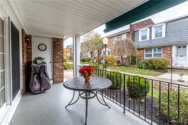 $299,900 | 60 Hamlin Square, Unit 3, Amherst, NY 14221