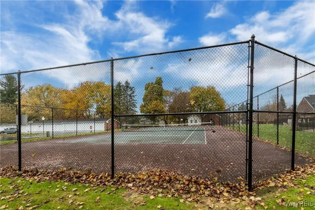 $299,900 | 60 Hamlin Square, Unit 3, Amherst, NY 14221