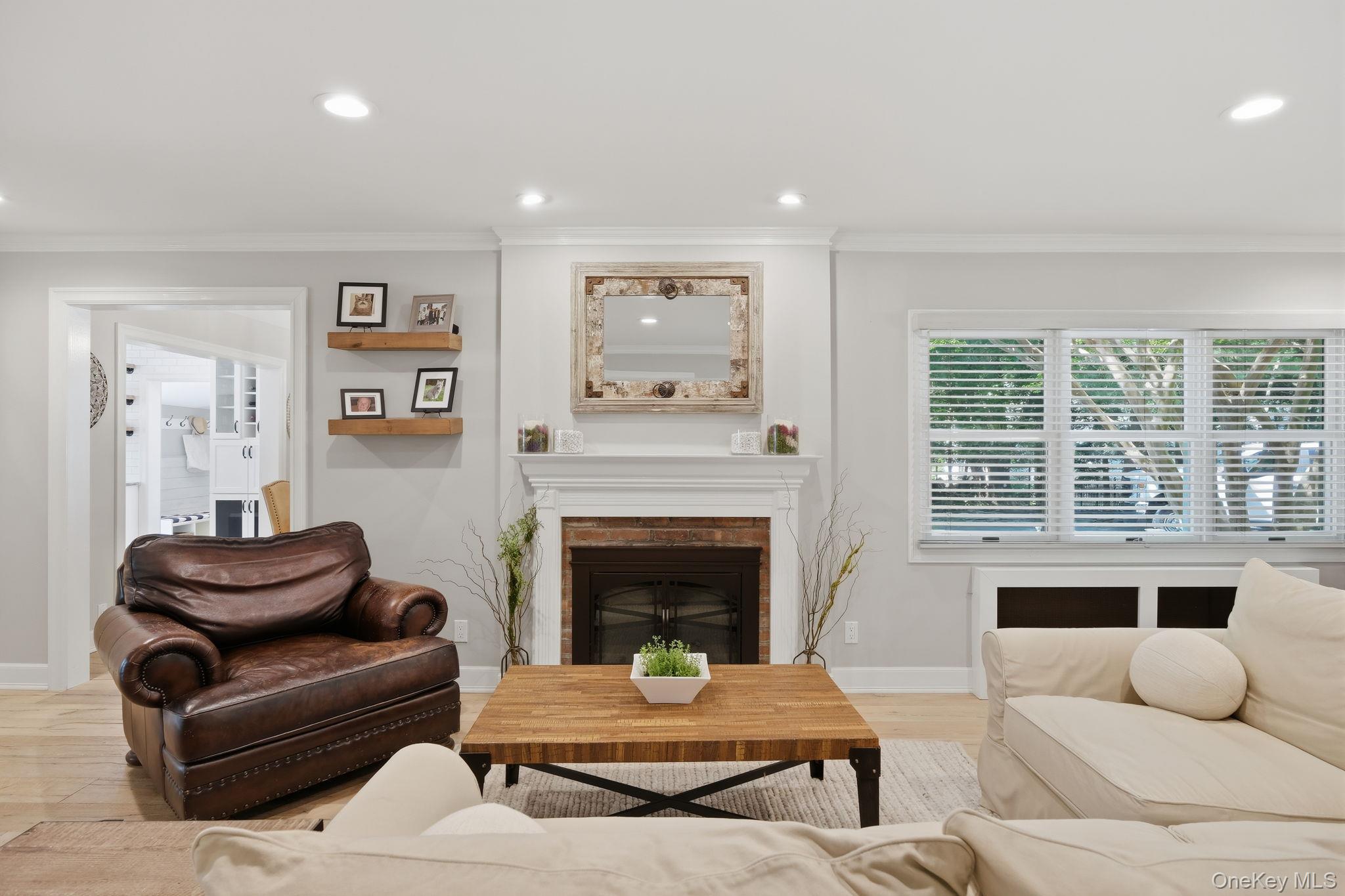 30 Landing Meadow Road Smithtown, NY 11787 - Photo 7 of 50