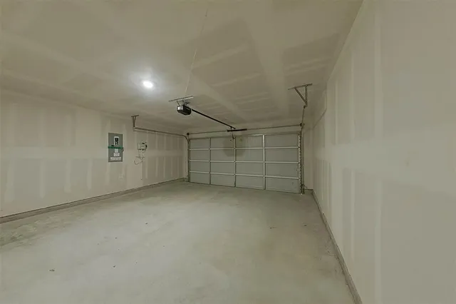 a view of a garage