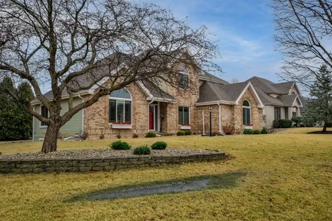 $789,500 | 1 Ondossagon Court, Madison, WI 53719