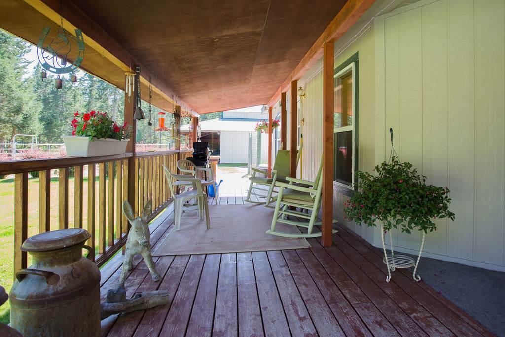 3872 C Hemlock Road Loon Lake, WA 99148 - Photo 3 of 48 Gallery Image 3