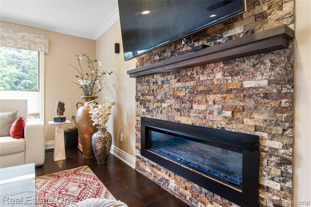 1009 Adele Court Rochester Hills, MI 48309 - Photo 18 of 41