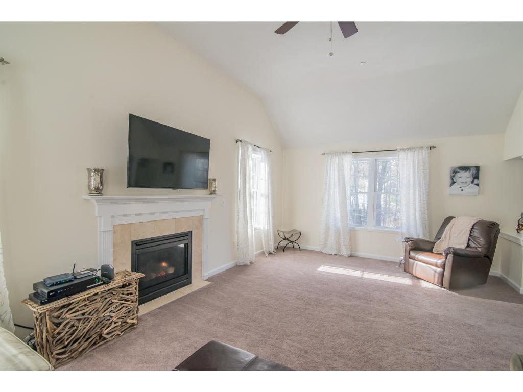 141 Lowell Road Salem, NH 03079 - Photo 6 of 28