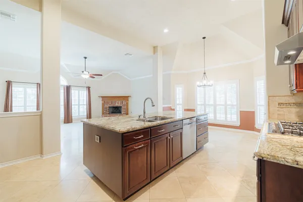 $2,800 | 11102 Dawson Springs Drive, Richmond, TX 77406