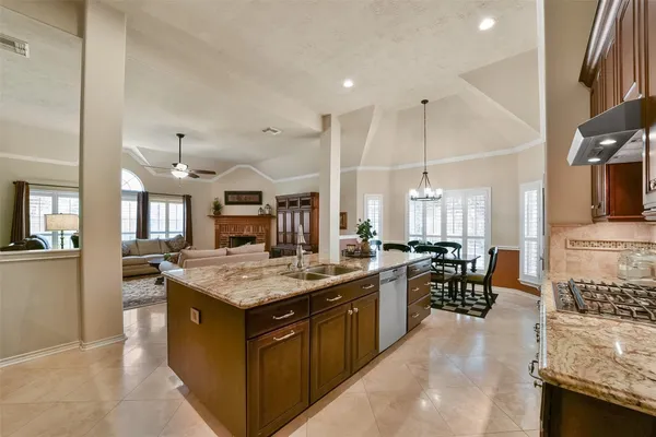$2,800 | 11102 Dawson Springs Drive, Richmond, TX 77406