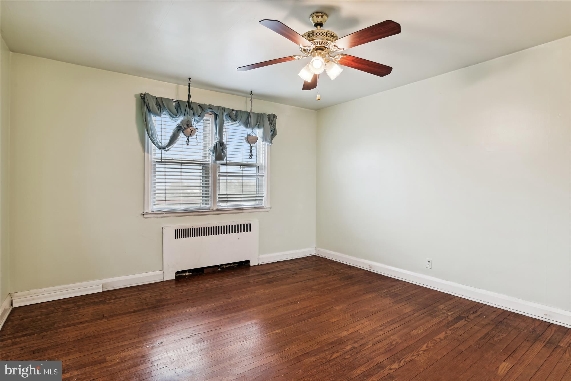1634 Roundhill Road Baltimore, MD 21218 - Photo 9 of 20 Primary Bedroom