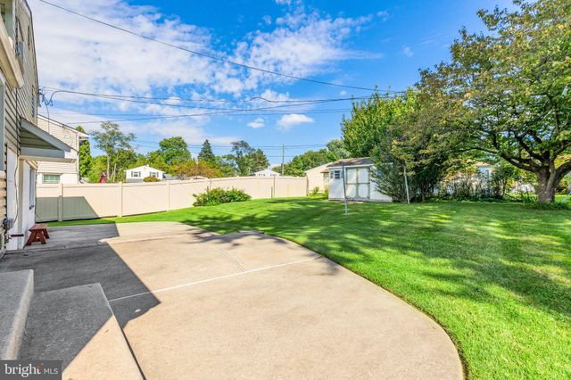 $330,000 | 223 Trimble Boulevard, Brookhaven, PA 19015