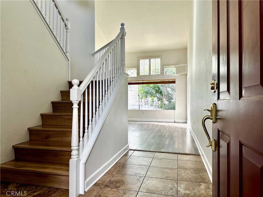 317 Pony Express Road San Dimas, CA 91773 - Photo 2 of 29 Entry