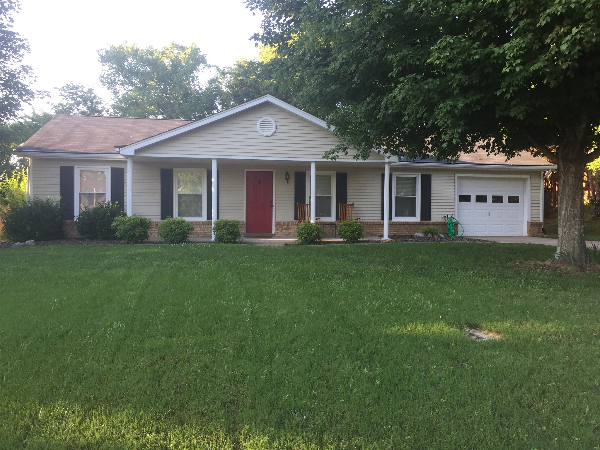 136 Ridgemont Place  Welcome Home!